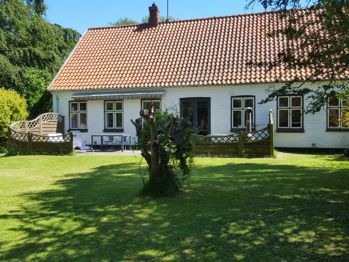 Cosy Farmhouse Dobbelt Bedroom Stege Exterior photo